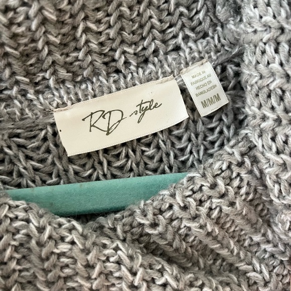 Grey cowl neck sweater - Picture 3 of 3